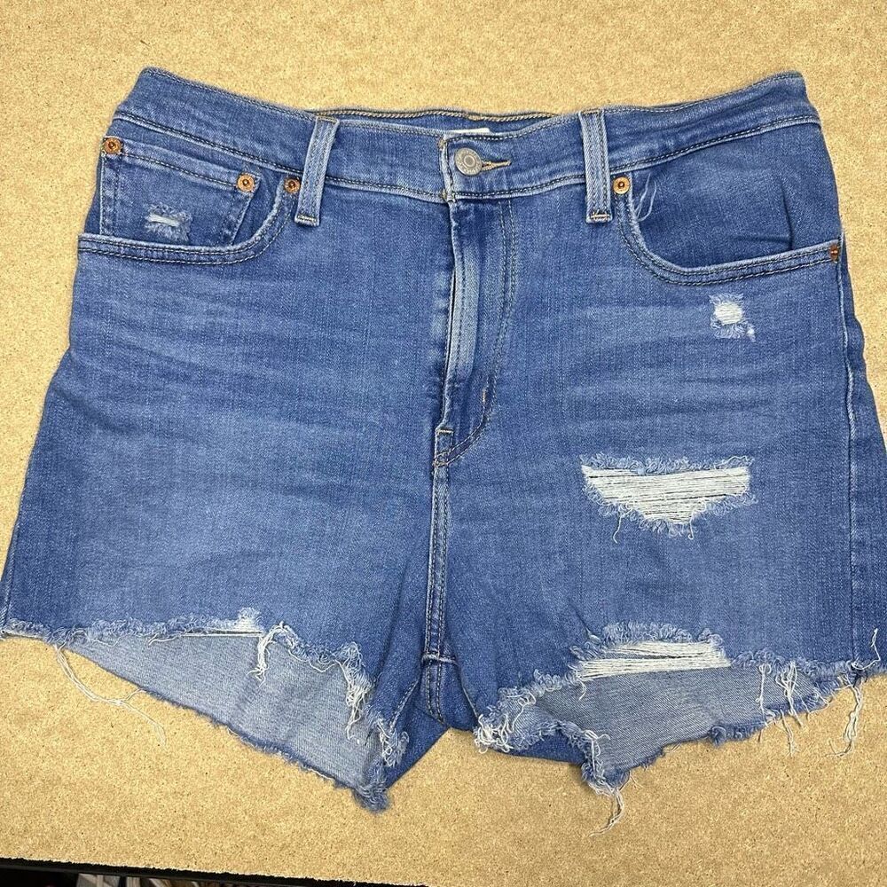 Levi’s High Rise Denim Jean Shorts Women’s Size 31